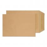 This picture showcases a pack of Blake miscellaneous sized envelopes. Made from everyday manilla material, these self-seal pockets measure 240x165mm and are crafted with 90gsm paper. The pack contains 500 envelopes and is labeled with the code 9270.