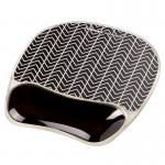 The Fellowes Mouse Mats Photo Gel Mouse Pad Wrist Support Chevron 9653401 is a sleek and stylish addition to your workspace. The gel-filled wrist support provides comfort and the chevron design adds a touch of personality. The smooth surface is perfect for precise mouse movements.