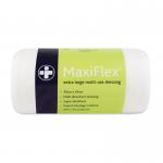 The image shows a rectangular First Aid dressing with the brand name Click Medical on the packaging. The dressing measures 30x45cm and has a flexible design. The background is white with simple blue and red text.