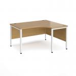 Maestro 25 right hand ergonomic desk 1400mm wide - white bench leg frame, oak top MB14ERWHO