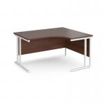 Maestro 25 right hand ergonomic desk 1400mm wide - white cantilever leg frame, walnut top MC14ERWHW