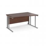 Maestro 25 right hand wave desk 1400mm wide - silver cable managed leg frame, walnut top MCM14WRSW
