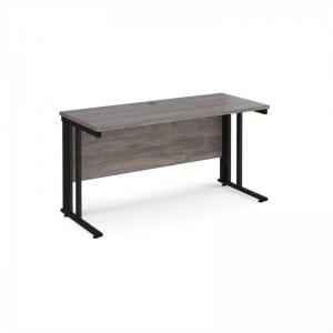 Maestro 25 straight desk 1400mm x 600mm - black cable managed leg