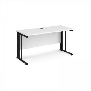 Maestro 25 straight desk 1400mm x 600mm - black cable managed leg