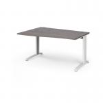 TR10 left hand wave desk 1400mm - white frame and grey oak top