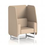 This photo features a modern and sleek open booth with white legs and Synergy fabric. The dynamic design is highlighted by affix panels and a single-seater sofa. Perfect for adding a contemporary touch to any space.