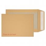 In this photo, a stack of Blake board backed envelopes can be seen. The envelopes are an everyday size C5 and are made of manilla paper. They feature a peel and seal closure and have a sturdy 120gsm weight. Each envelope measures 229x162mm and there are 125 envelopes in the pack.