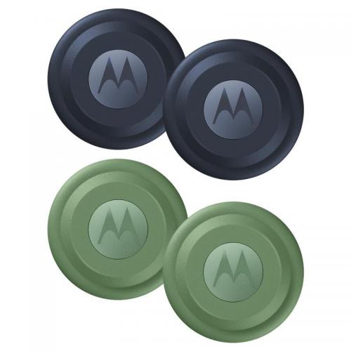 The photograph shows four Motorola smart tags in jade green and midnight blue, each with up to 1 year battery life and water-resistant design. These phone accessories are sleek and functional.