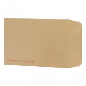 5 Star Office Envelopes Recycled Board Backed Hot Melt PeelSeal 240x165mm Manilla (Pack of 125) FS924867