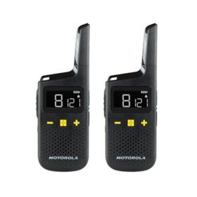 Motorola TLKR T80 Two-Way Walkie-Talkie 4 Pack - Up to 10km range - Weather  proof - Hand carry case with accessories
