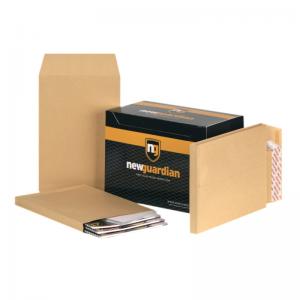 New Guardian C4 Envelopes Gusset 130gsm Manilla Pack of 100 E27266