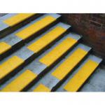 Yellow Ss Tread with Nosing 750 X 250 + 20 mm 329884