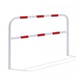 Concrete-In Barrier 640mm 2M White/Red