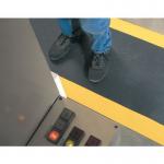 Anti-fatigue Mat, Pebble Texture,pvc Sponge, Blackyellow 90 cm X 300 cm 413379
